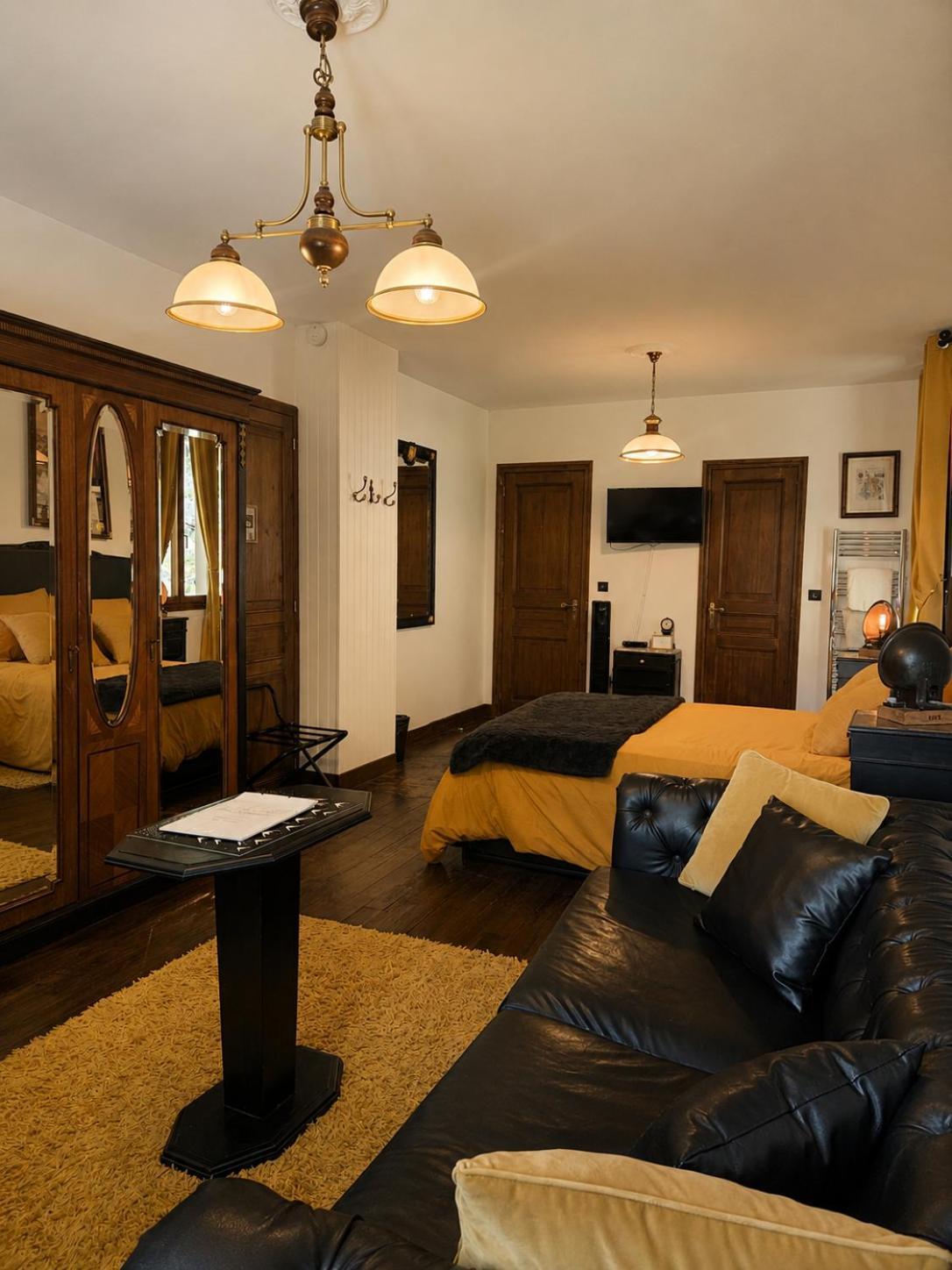 Double Room Mountain View